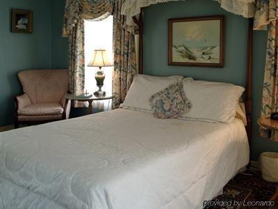 Montague Inn Saginaw Habitación foto